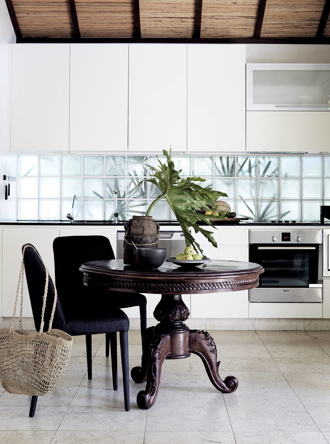 Full eat-in kitchen at The Villas of Byron